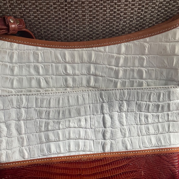 Brahmin leather tan and ivory crossbody. - Picture 5 of 14